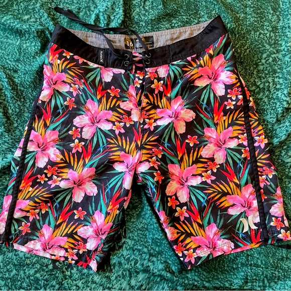 Hurley Board Shorts with Hot Pink Hibiscus Print - Picture 1 of 4